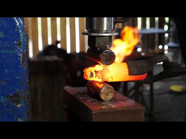 Forging a H13 Round Punch with the Flypress