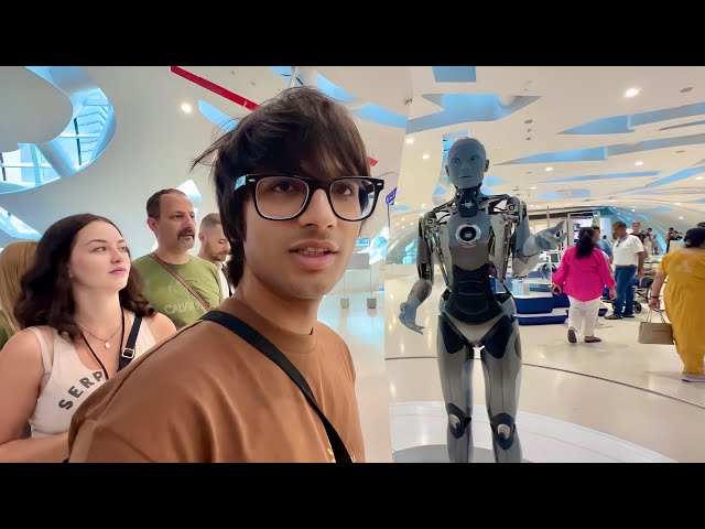 Robot Ko Kya Bol Diya Ye ? 😅 Dubai Mein