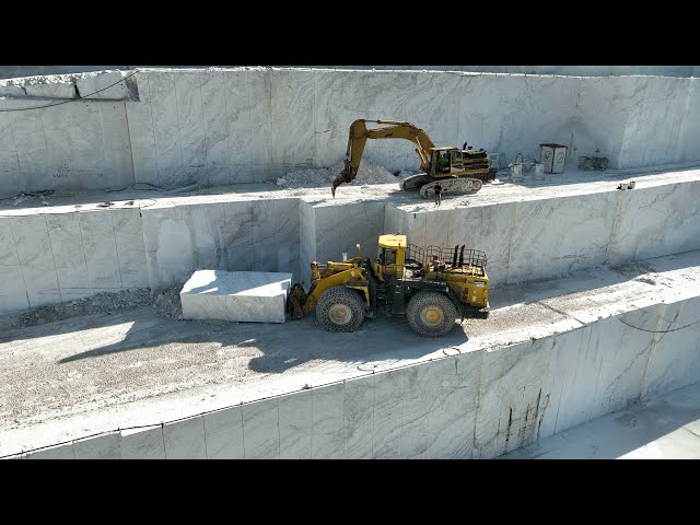 Huge Wheel Loaders Caterpillar & Komatsu Working On Birros Marble Quarries - Mega Machines Movie