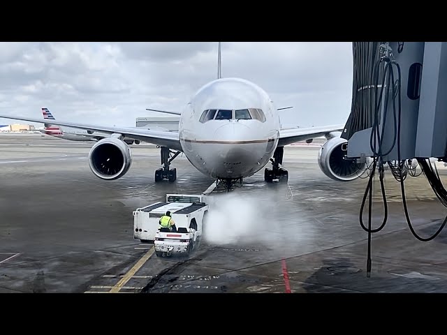 Plane Is Too Heavy for Pushback