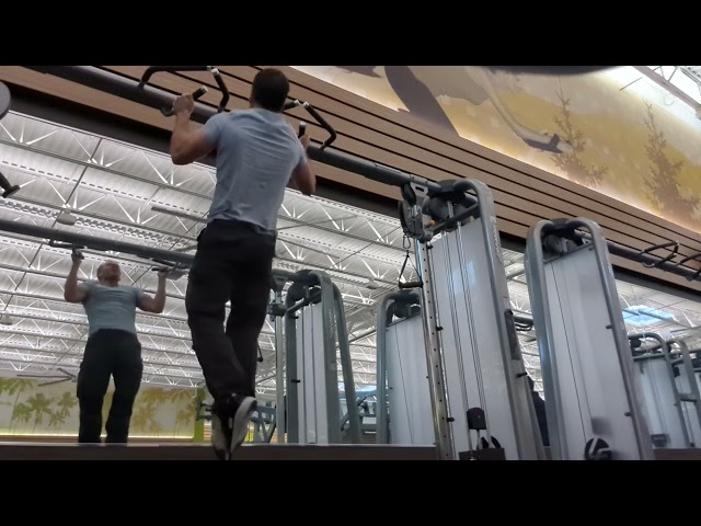 59 seconds of fail, manlet with no muscles attempts 25 pullups