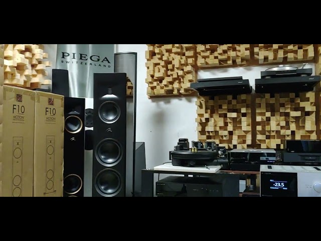 Martin Logan Motion XTF200 40th anniversary, unpacking and first notes
