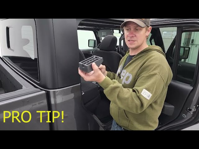 HOW TO REMOVE THE JEEP GLADIATOR HARD TOP & WHAT ARE THESE BLOCKS FOR?