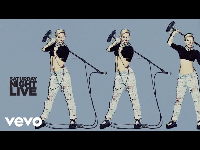 Miley Cyrus - Wrecking Ball (Live On SNL)