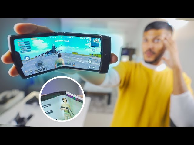 I Played PUBG on a Foldable Phone !