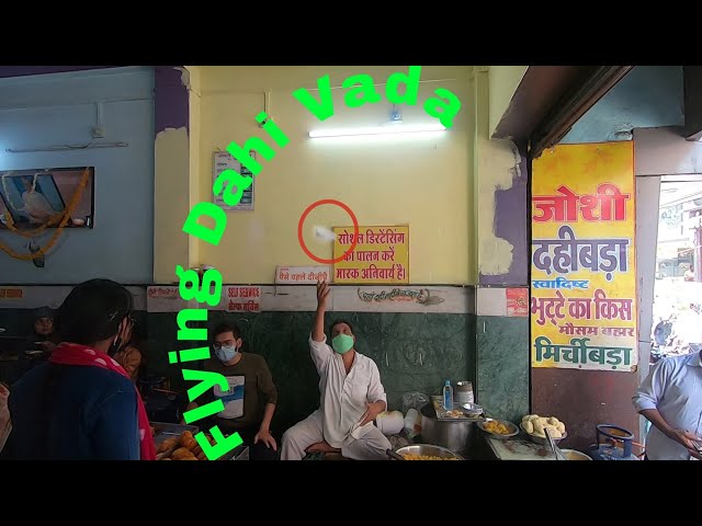 Most Entertaining Flying Dahi Vada Wala | Joshi Dahi Vada | Indian Street Food