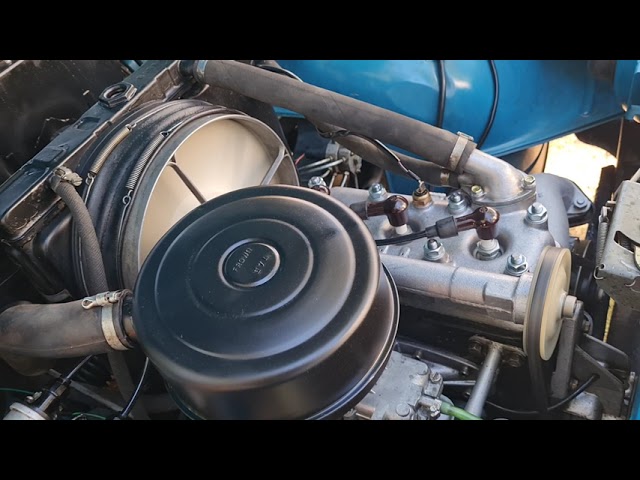 Wartburg 353W 1975 two stroke turbine engine sound, DDR GDR IFA
