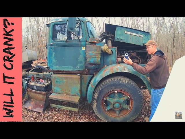 First attempt at starting 1957 AUTOCAR truck - Hasn't run in 15 years!