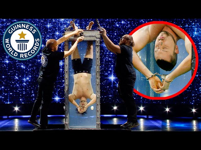 Underwater Escape Artist Race Against The Clock - Guinness World Records