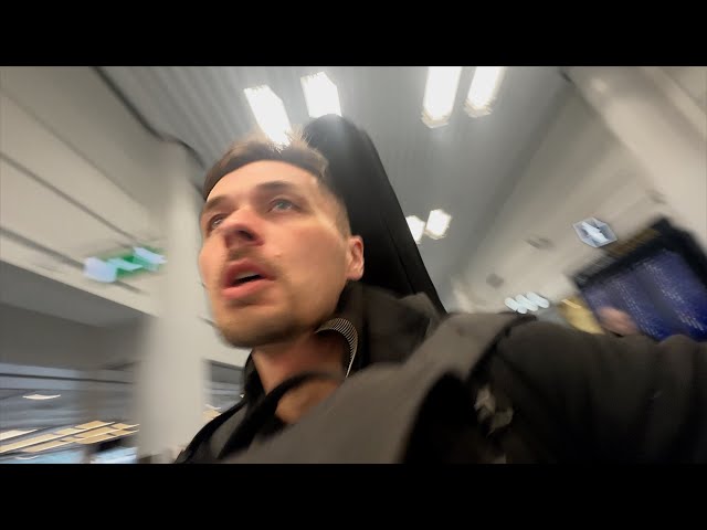 Touring in Europe is...chaotic (gig vlog)