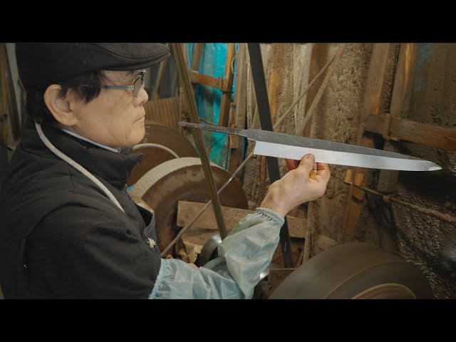 The Process of Japan's Best Master Knife Sharpener! 包丁を研ぐプロセス 研師 野村祥太郎 伝統工芸士 堺打刃物 Blacksmith