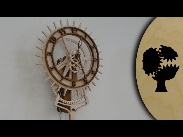Korona - Holzuhr (Wooden Clock)