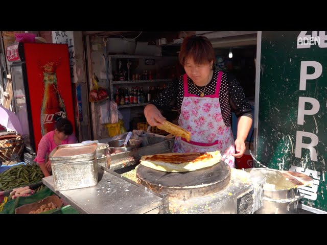 Street Food in China - Shanghai