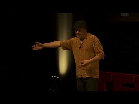 Emoção versus educação; o ensino pelas histórias | Rui Beato | TEDxOeirasED