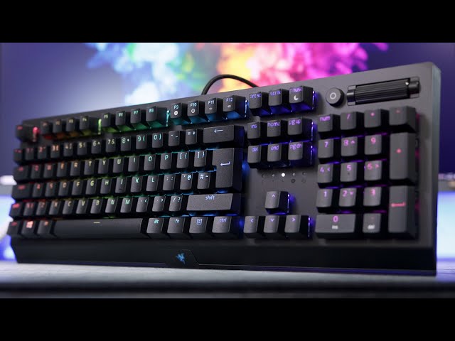 Razer BlackWidow V3 Gaming Keyboard - Review & Sound Test! [4K]