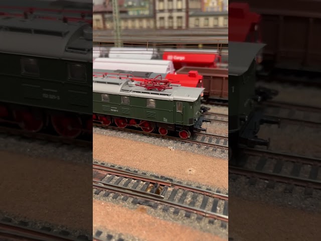 Modelleisenbahn Zugfahrten - Model Railroad Train Rides | #modellbahn #modelrailroad