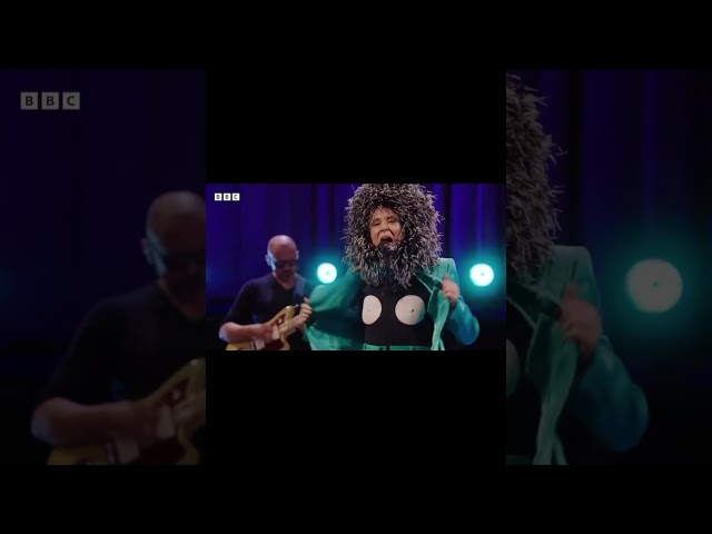 Check out the performances of ‘The Universe’ and ‘CooCool’ on Jools Holland available now on Youtube