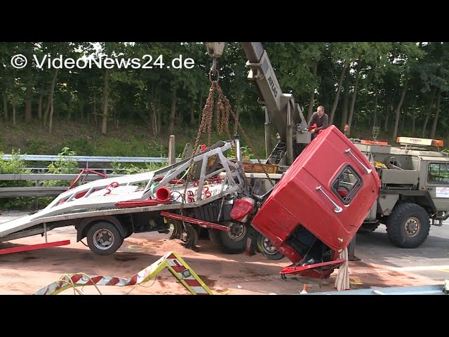16.06.2016 - VN24 - Autotransporter raste in Arbeitsfahrzeug auf der A44 bei Werl - Vollsperrung