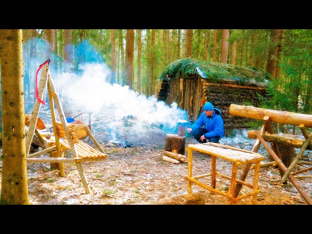 Log CABINE  and BUSHKRAFT CAMP in the spring forest | Finnish candle | Potatoes with сhampignons