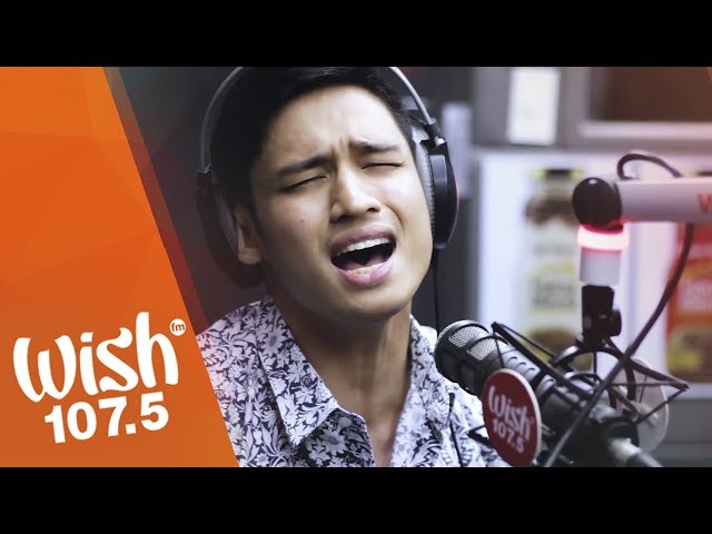 Michael Pangilinan sings "Bakit Ba Ikaw" LIVE on Wish 107.5 Bus