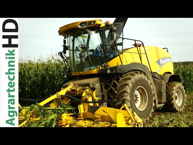 New Holland forage harvester chopping maize | With tractors from Fendt, CaseIH and many more