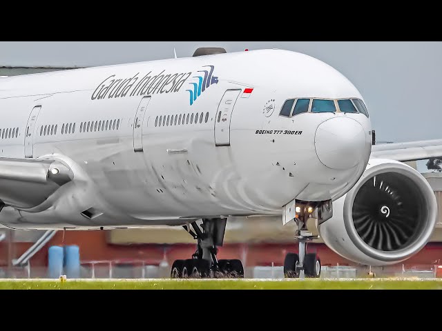 20 MINUTES of VERY CLOSE UP Aircraft TAKEOFFS and LANDINGS | Melbourne Airport Plane Spotting