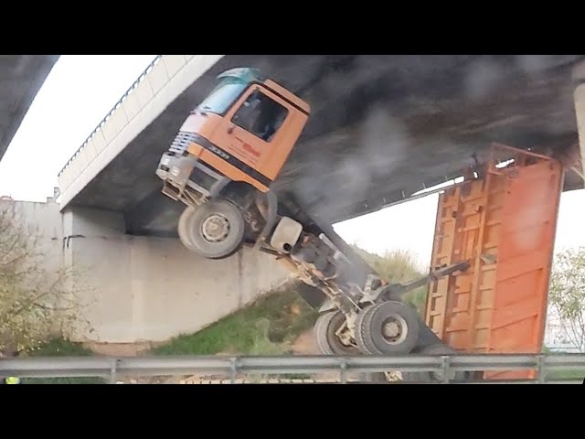 Moments When Things Went Wrong! Idiots At Work Got Instant Karma! Best Fails of the Week