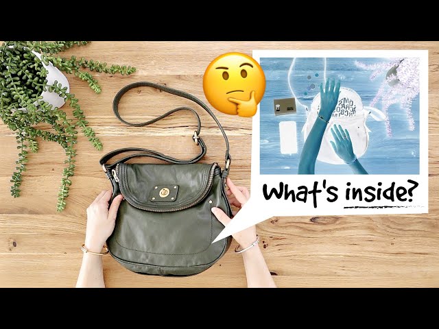 👜 WHAT’S IN MY MINIMALIST PURSE? | What's In My Bag 2020 (MINIMALIST MOM Purse Essentials)