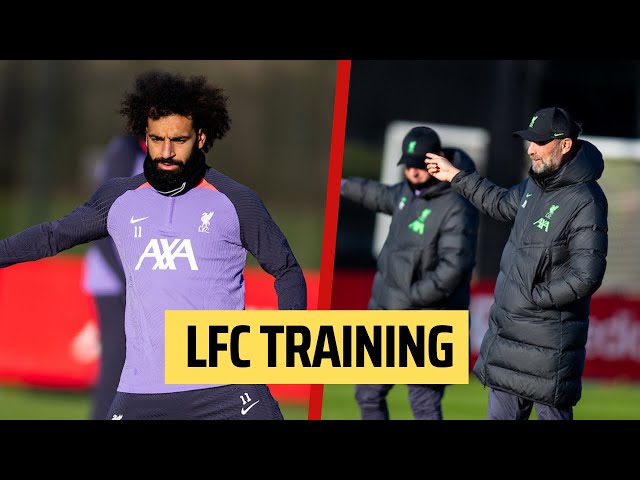 Liverpool FC Training | Keepie uppies, warm up & passing