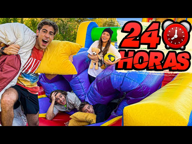 24 HOURS IN THE  INFLATABLE GIANT PARK !!!