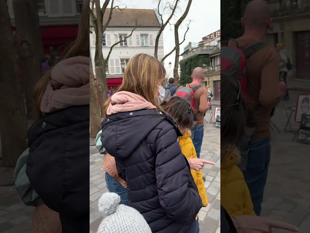 She totally BELIEVED this ! #Fake #viral #paris #prank #hand
