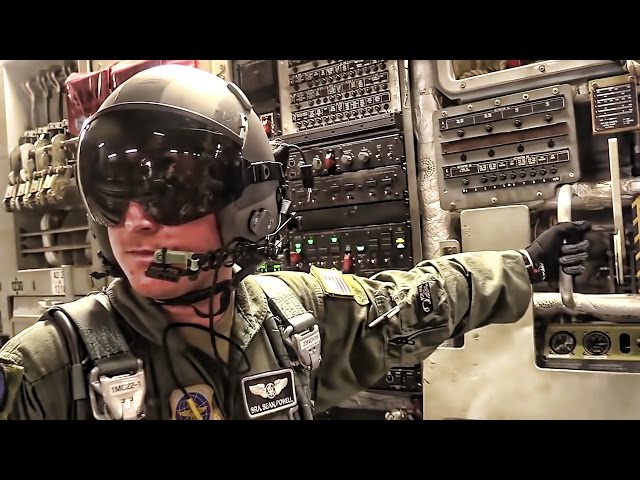 What's It Like To Be U.S. Army Airborne? • Take A Look