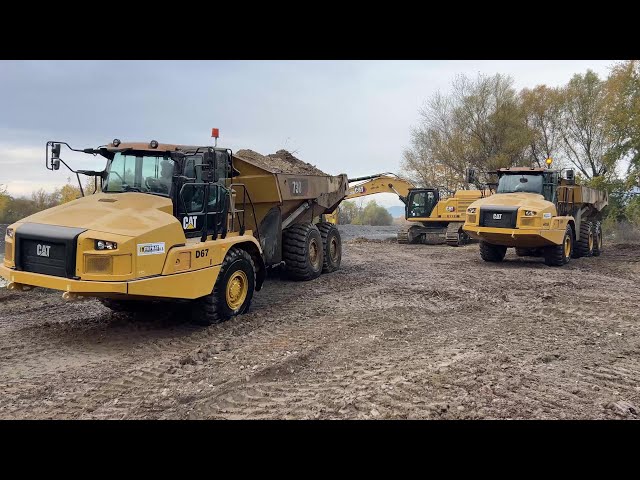 Caterpillar 352 Excavator & 730 Articulated Trucks Widening The River Bed - Interkat SA - 4k