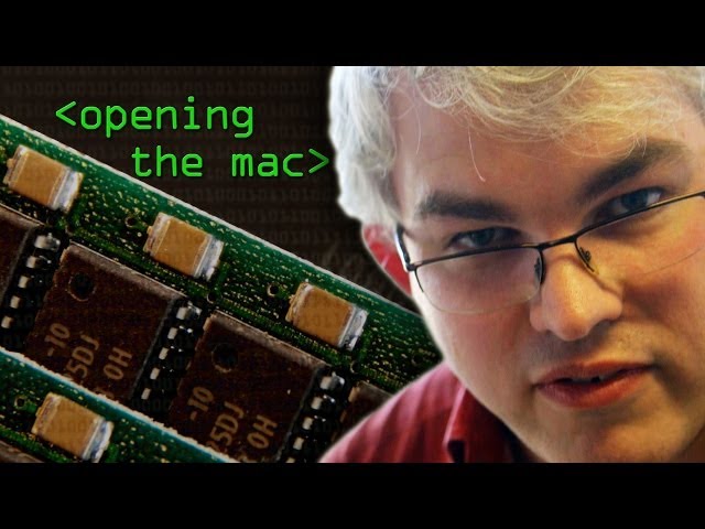 Opening up the 30yr old Mac - Computerphile