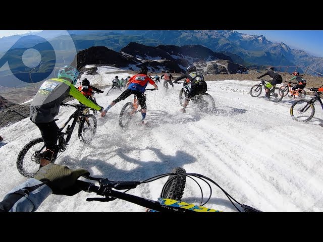 MEGAVALANCHE MADNESS: CRASHES AND BROKEN GEAR | THE CRAZIEST MTB MASS START IN THE WORLD!