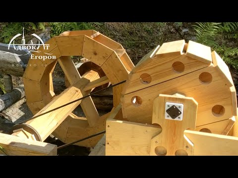 Constructing a Bushcraft Waterwheel / Harnessing Hydropower Energy for My Log Cabin Camp
