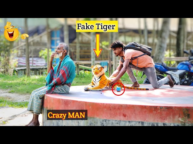 Fake Tiger vs Crazy MAN Prank Video! Fake Tiger Prank on Public!! So Funny Reaction - By ComicaL TV