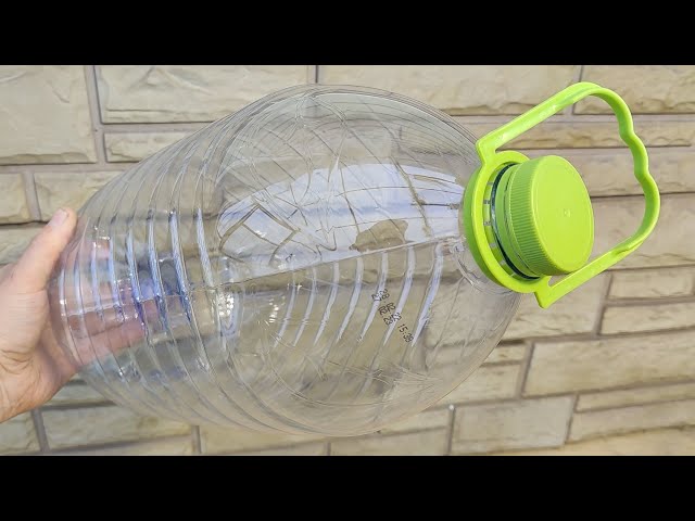 ONCE you KNOW THIS SECRET, you will never throw away an empty plastic bottle!A brilliant idea.