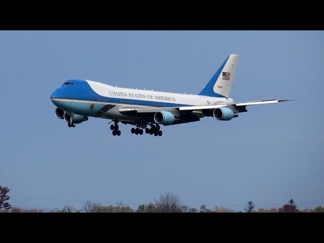 Plane Spotting at John F. Kennedy International Airport  | Live ATC