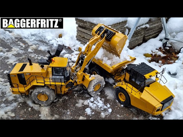Snow removal wit Caterpillar 988K and 745 RC models
