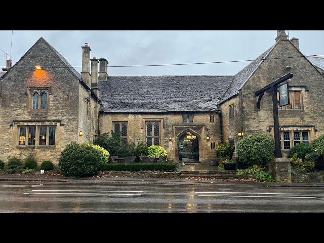 Enchanting Autumn Stroll in Shipton-under-Wychwood: Rainy Day Bliss in the COTSWOLDS, ENGLAND