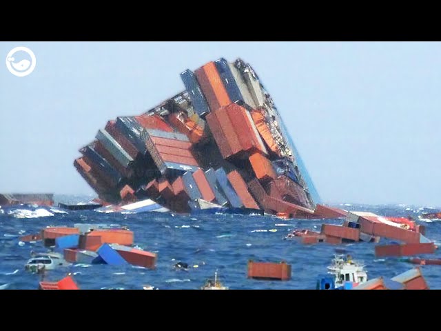 Losing More than 1800 Containers, The Most Epic Large Container Ship Disaster Costs $ Billions