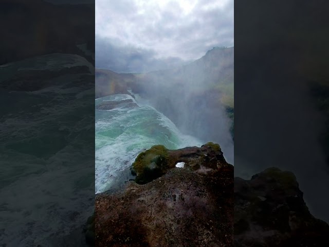 Iceland 🌊🇮🇸 Unforgettable Gullfoss Waterfall! 🇮🇸🌊 #shorts  #iceland #icelandic