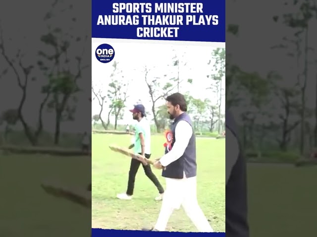 Kalimpong, West Bengal: Anurag Thakur Interacts with Cricketers at Gorubathan College |Oneindia News