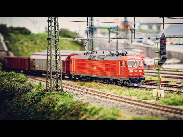 Modelleisenbahn H0 - Roco Br 180 Knödelpresse mit Sound