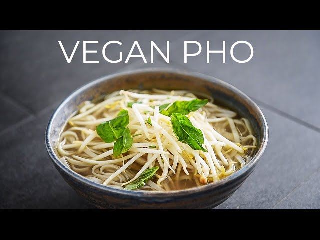 Vegan Pho Recipe TO RULE THEM ALL | VIETNAMESE SOUP NOODLE FUH CHAY BROTH (Phở)