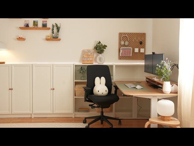 We Made This CLEAN and LIGHT Desk Setup in 4 Days.