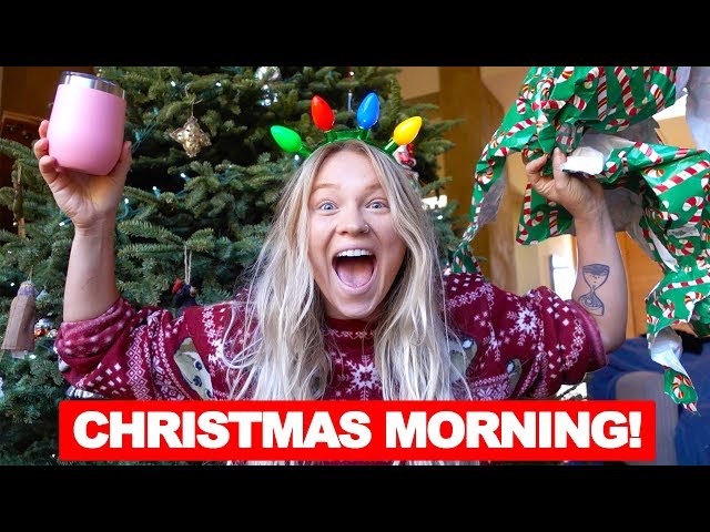 CHRISTMAS MORNING | aliXMAS Holiday Special Vlog - Part 2 | Alix Traeger